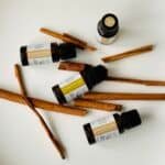 Olejek cynamonowy Cinnamomum verum i Cassia – właściwości oraz bezpieczne stosowanie w aromaterapii